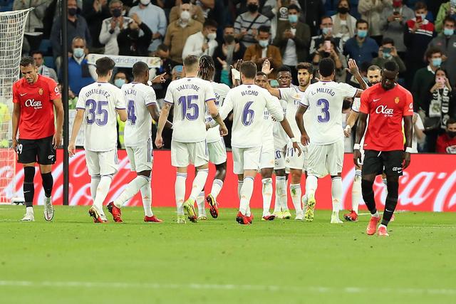 内马尔：离开巴萨前梅西说他会让我成为世界最佳